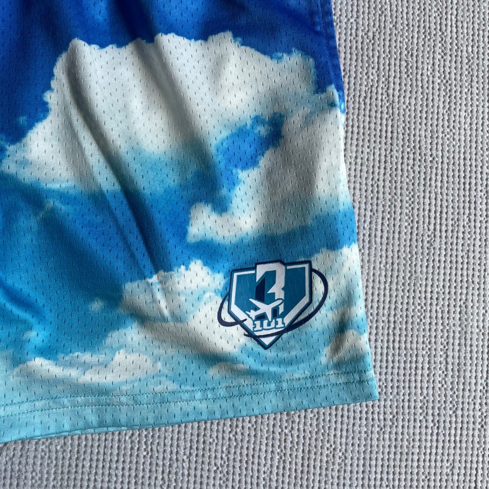 B101 Cloud Print Basketball Shorts Small Blue White Mesh Retro - Picture 2 of 8